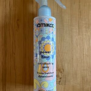 Amika Power Hour Curl Refreshing Spray